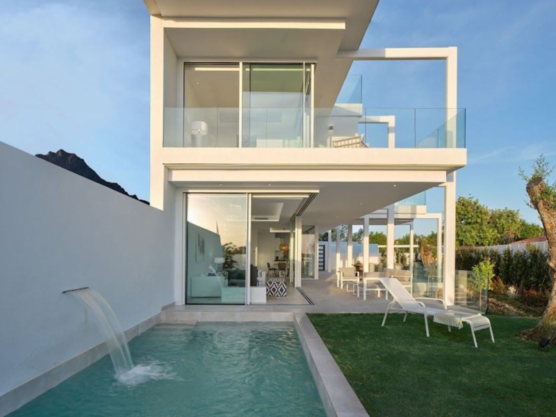 Villa - Marbella — 2
