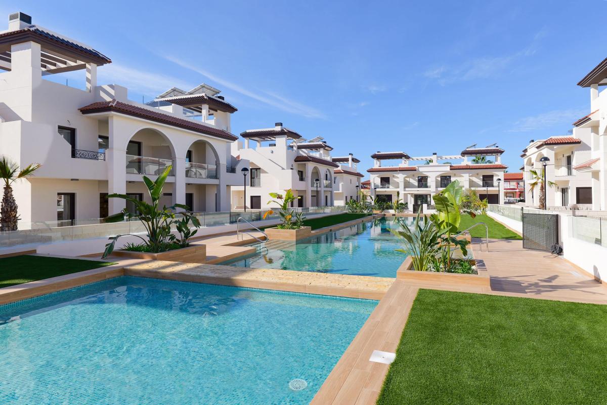 Planta baja en venta en Rojales zona 03170