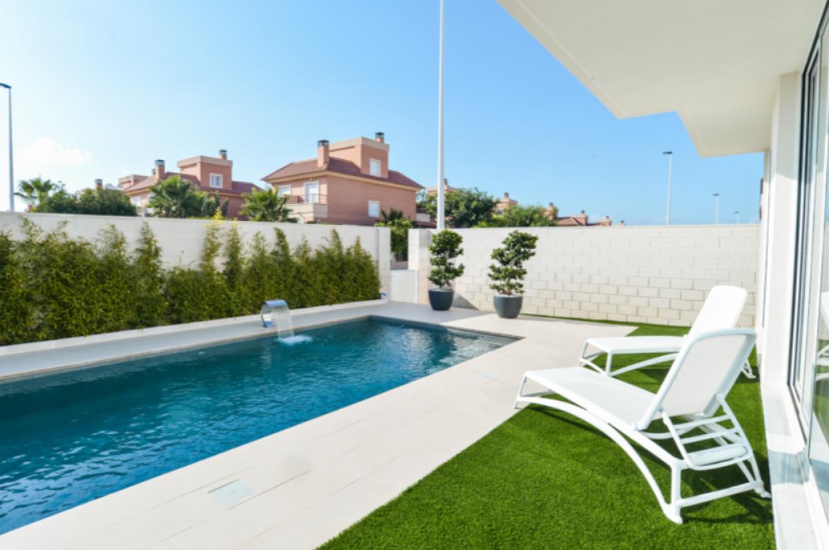 Villa en venta en Santa Pola zona Gran Alacant