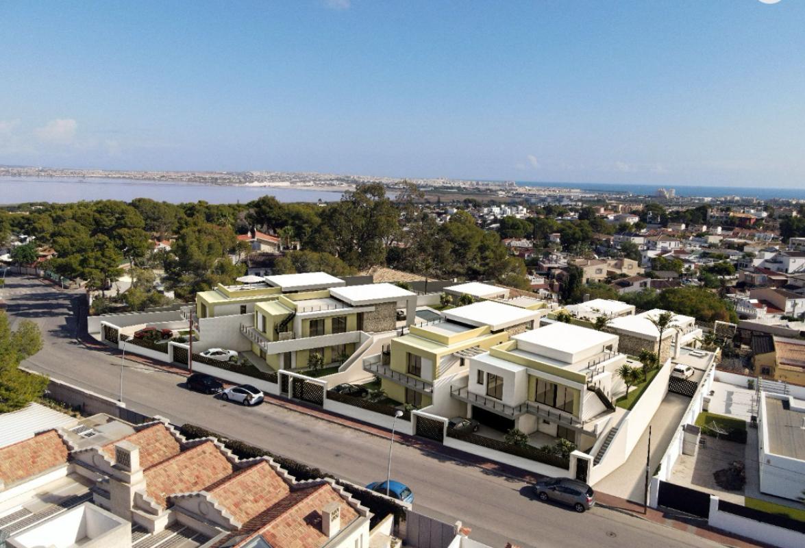 Villa en venta en Torrevieja zona 03183