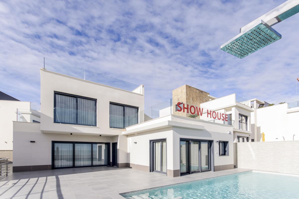 Villa en venta en San Miguel de Salinas zona 03193