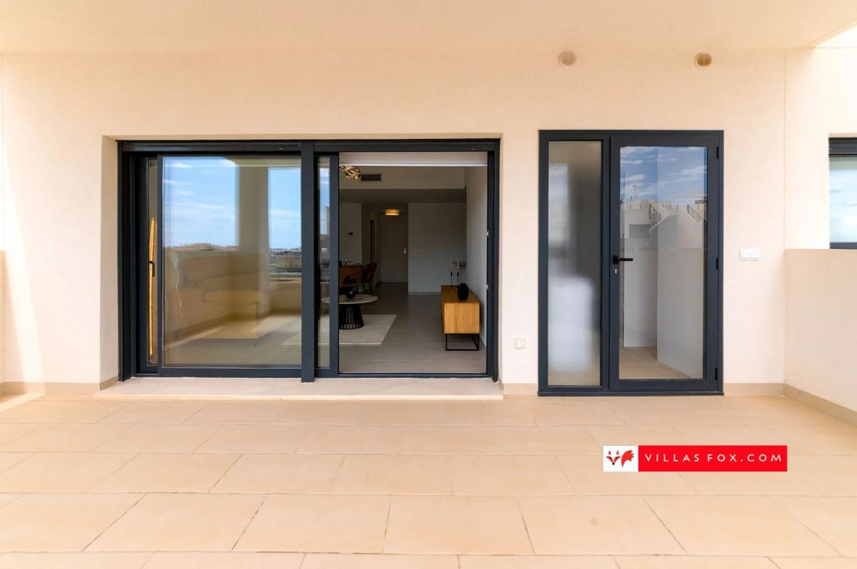 Piso en venta en San Miguel de Salinas zona 03193