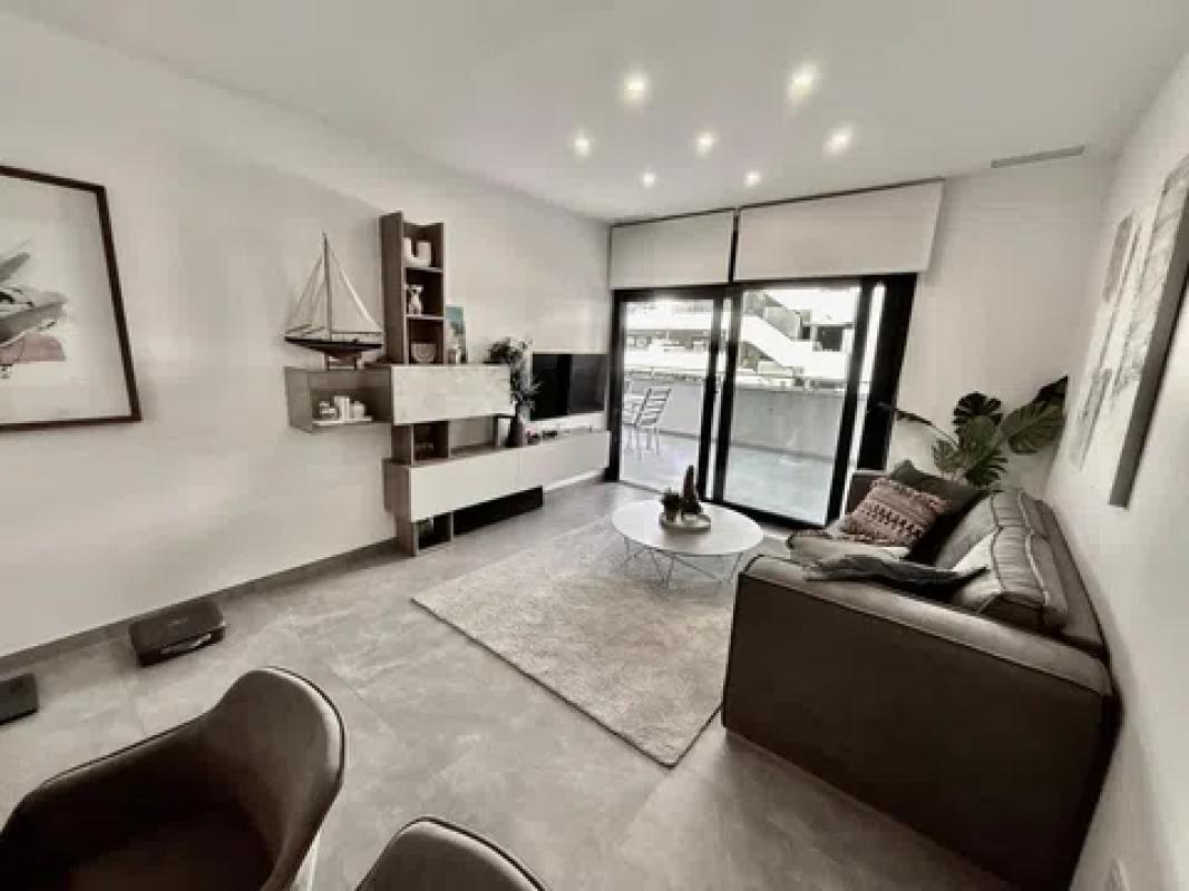 Piso en calle Pablo Picasso — foto 2