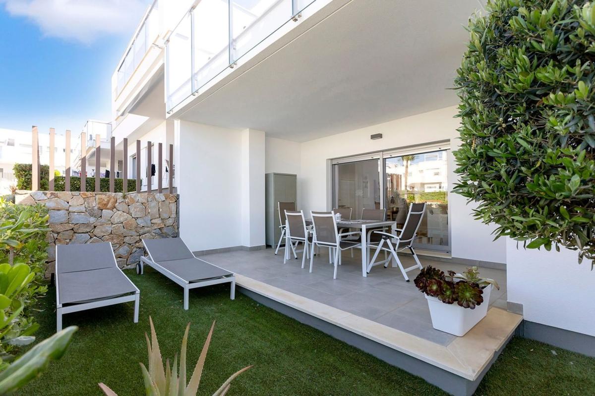 Piso en Calle Pomelero, 17, Desamparados-Hurchillo-Torremendo, Orihuela — foto 1