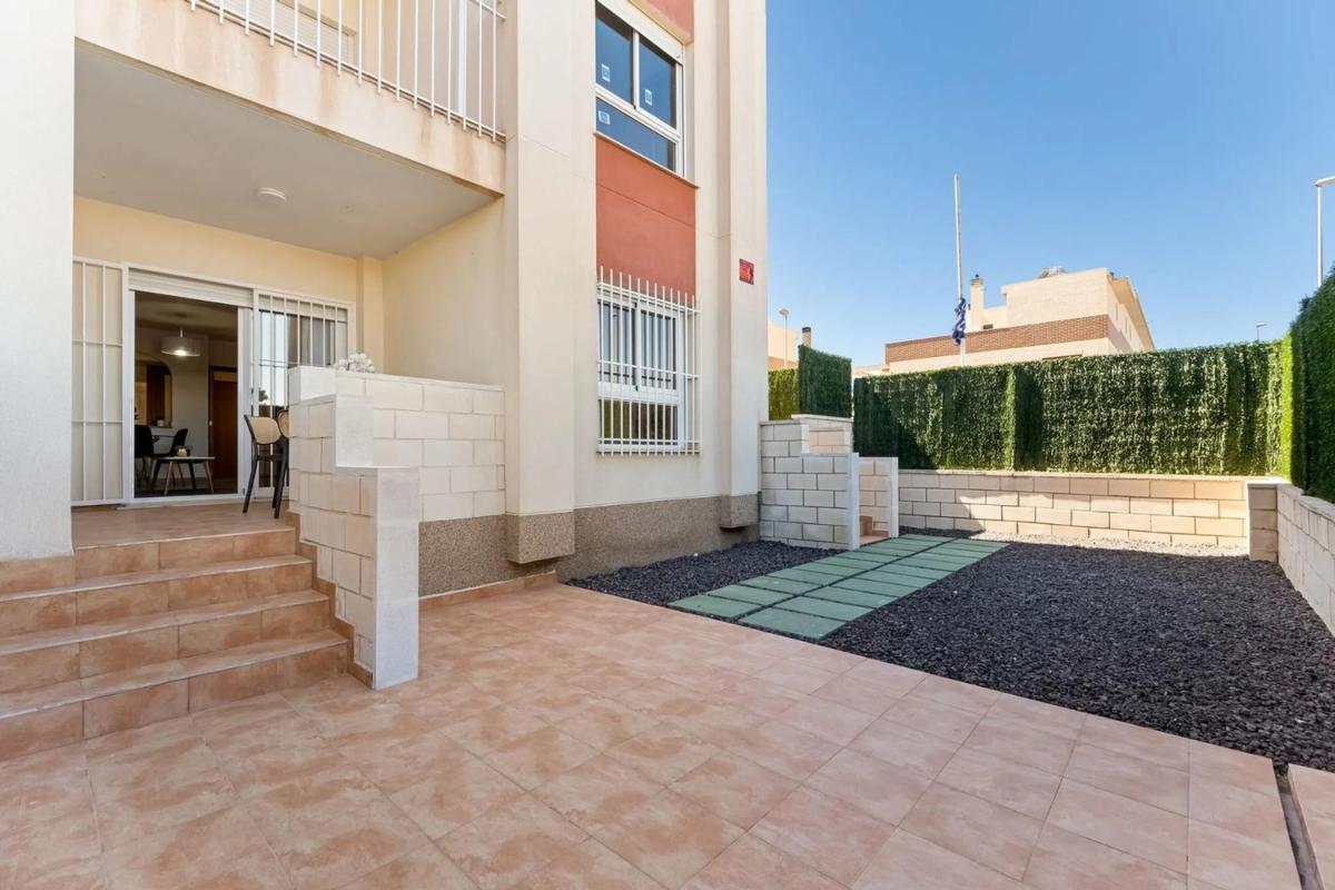Piso en calle Cabo Prior — foto 14