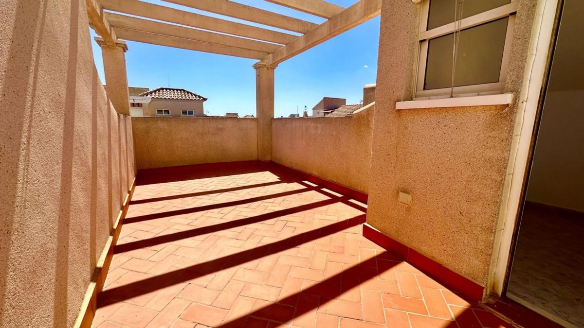 Piso en Barrio Playa Flamenca — foto 2