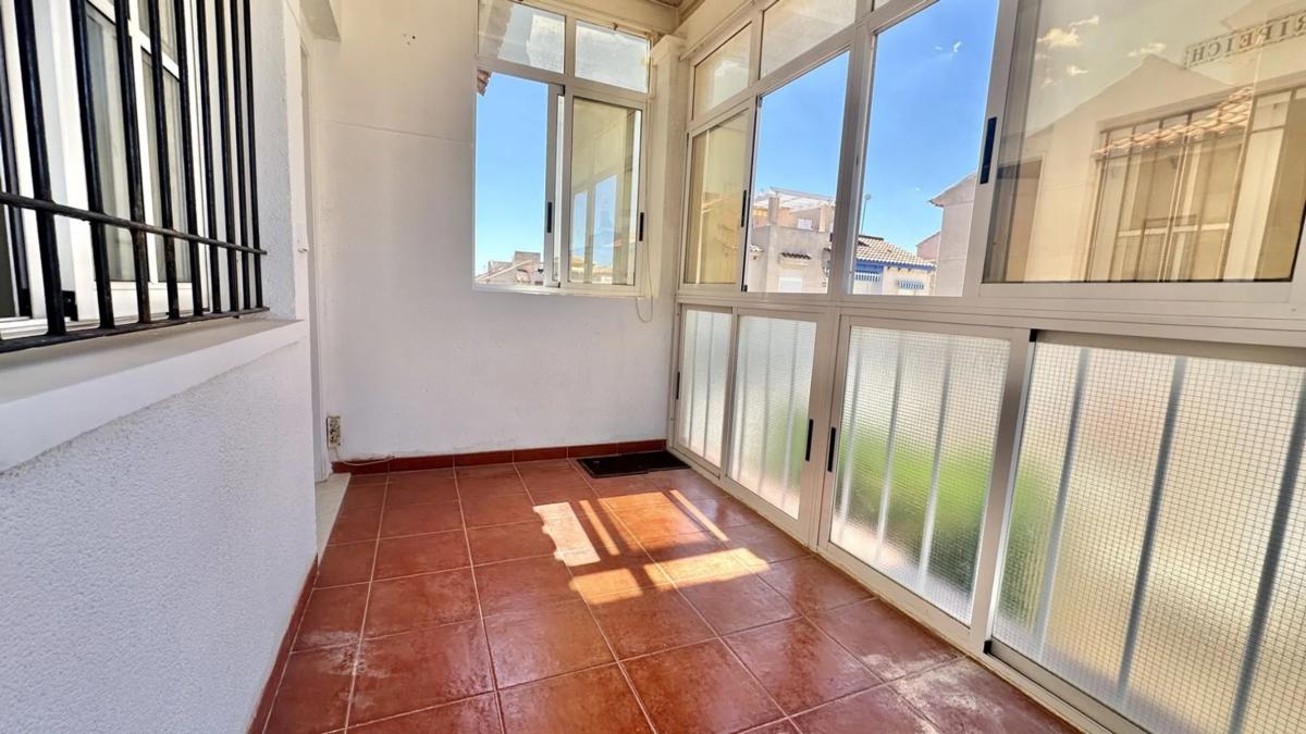 Piso en Barrio Playa Flamenca — foto 3