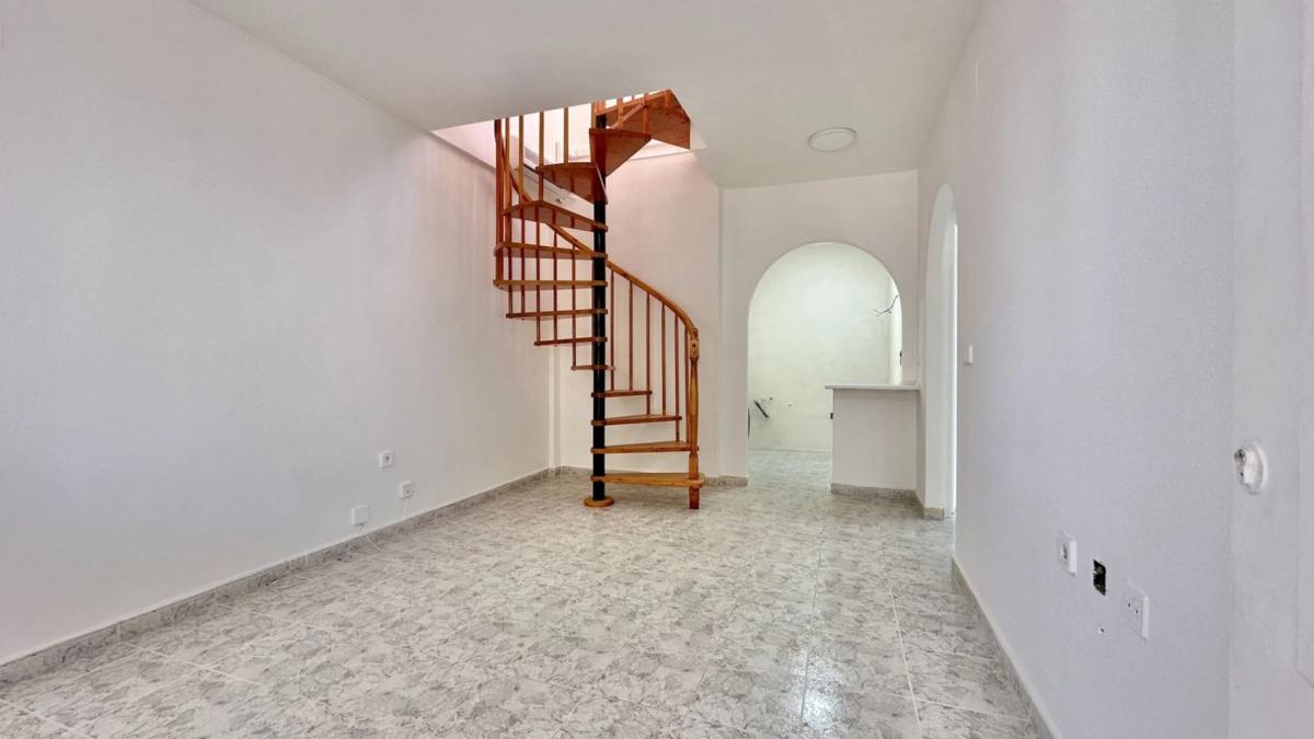 Piso en Barrio Playa Flamenca — foto 15