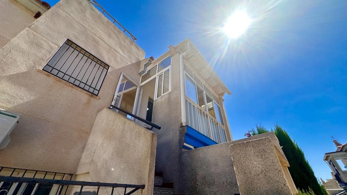 Piso en Barrio Playa Flamenca — foto 16