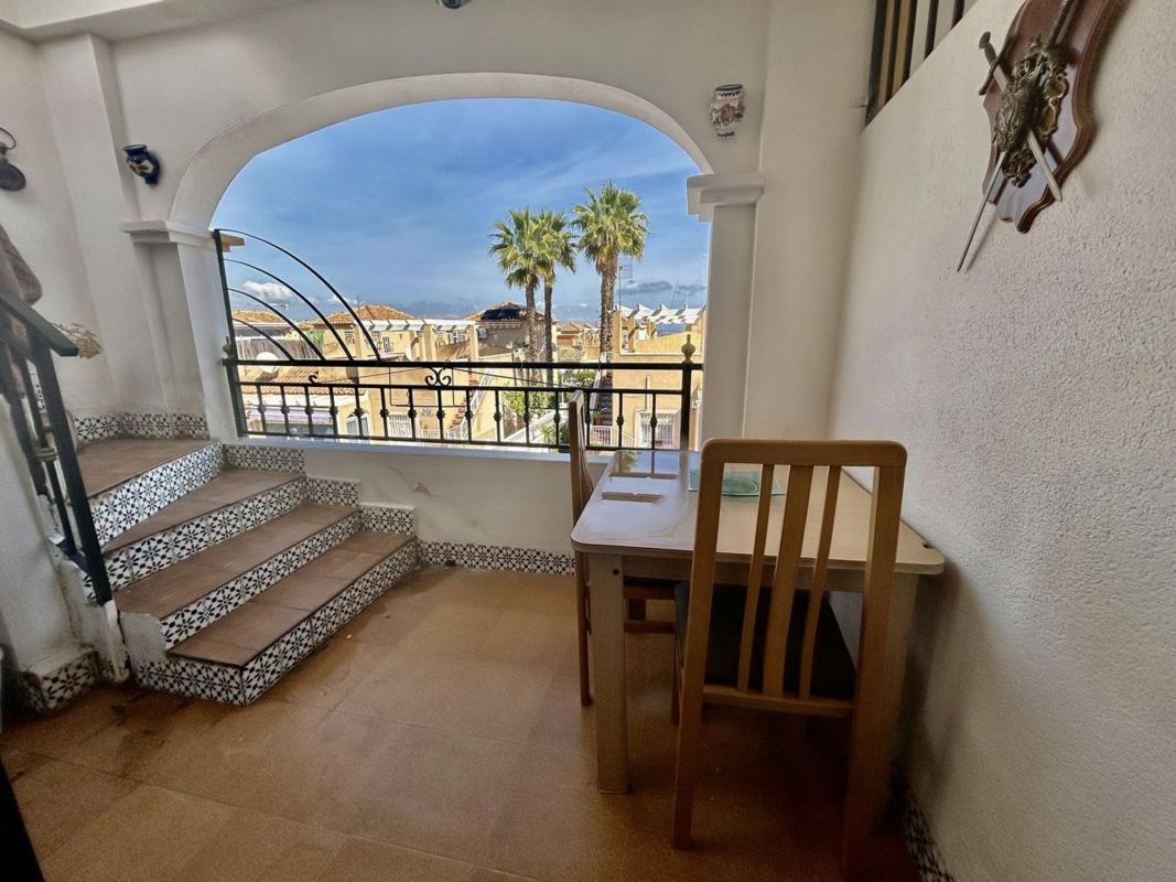Piso en Calle Lagunas de Ruidera, Zona Lago – Los Almendros, Orihuela — foto 3