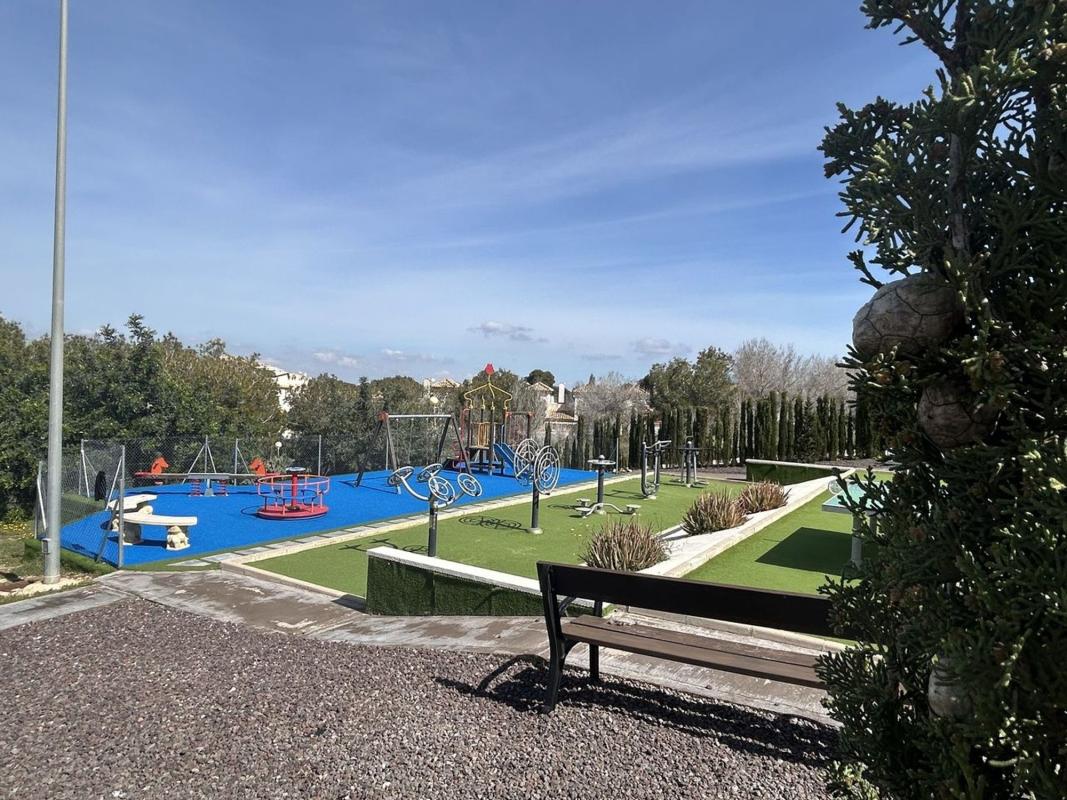 Piso en Calle Lagunas de Ruidera, Zona Lago – Los Almendros, Orihuela — foto 18