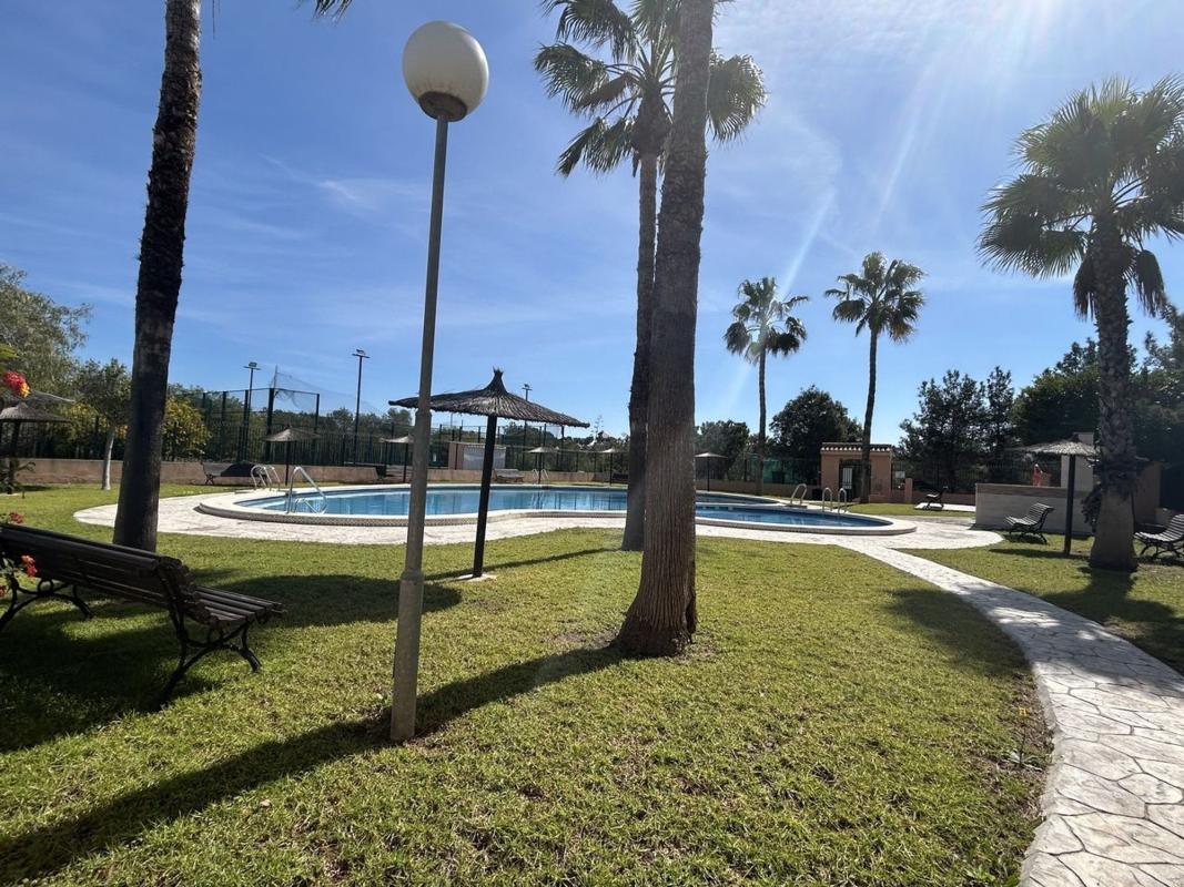 Piso en Calle Lagunas de Ruidera, Zona Lago – Los Almendros, Orihuela — foto 19