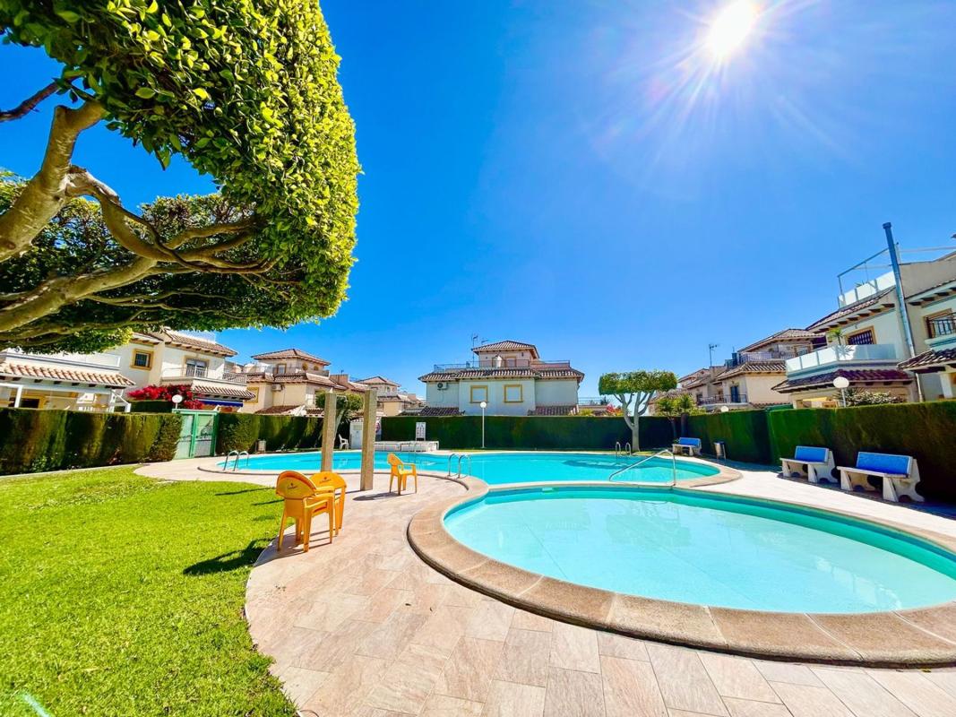 Piso en Calle Torre de Pisa, La Ciñuelica – Villa Rosa, Orihuela — foto 1