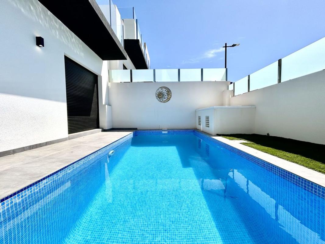 Casa o chalet independiente en Calle Picos de Europa, Las Filipinas, Orihuela — foto 2