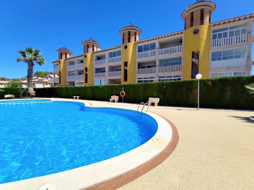 Piso en Villamartín, Orihuela — foto 1