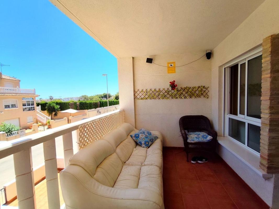 Piso en Villamartín, Orihuela — foto 2