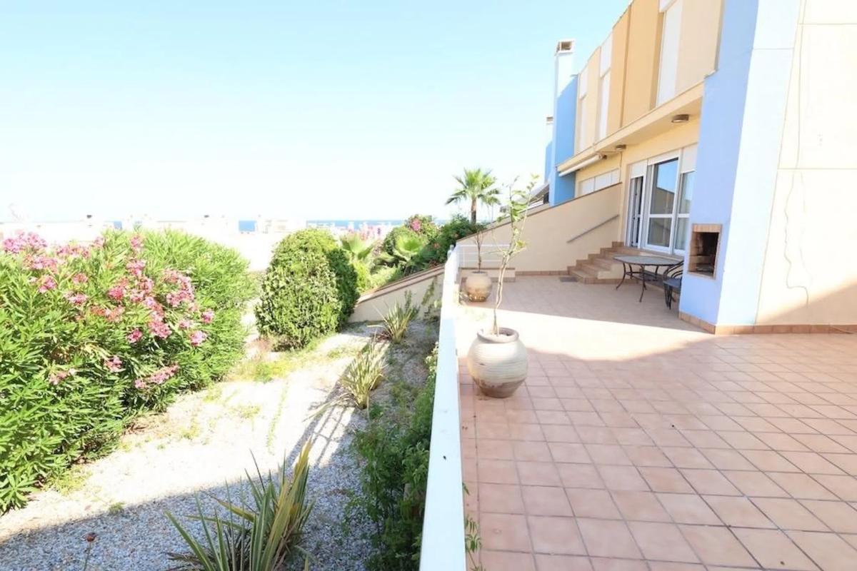 Adosado de segunda mano con vistas al mar en Orihuela