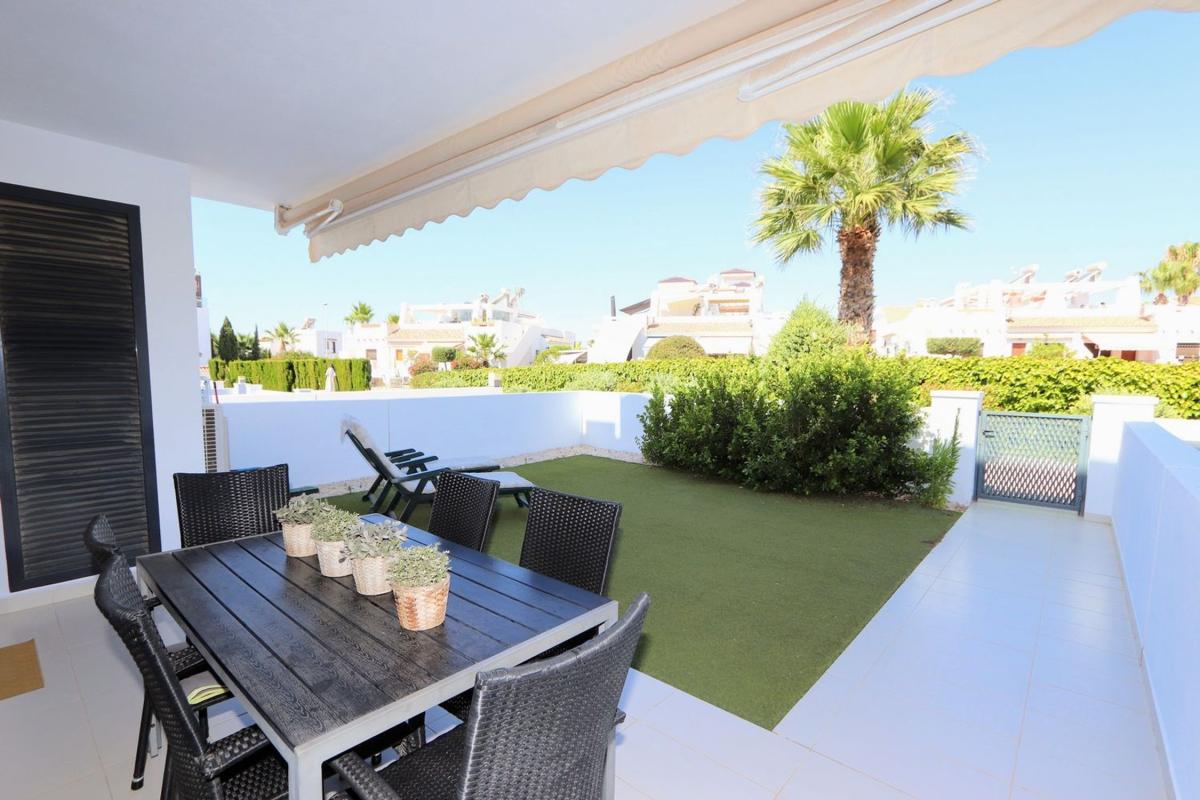Piso en Calle Dardanelos, Villamartín, Orihuela — foto 3