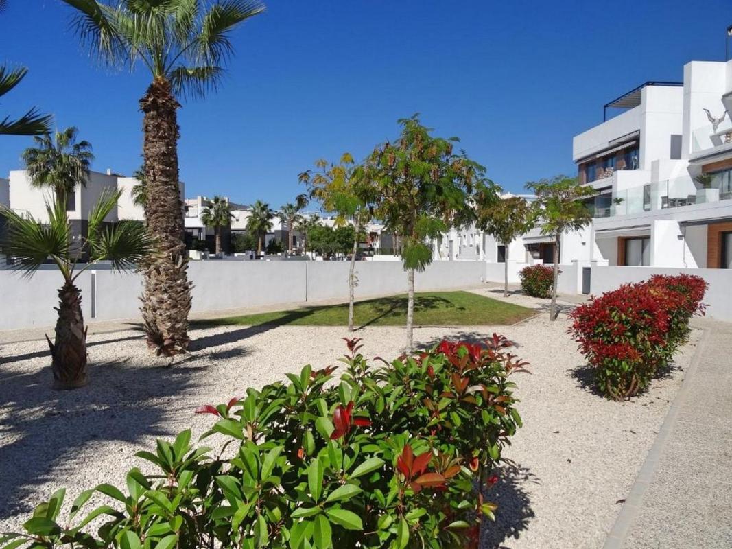 Piso en Calle Dardanelos, Villamartín, Orihuela — foto 4
