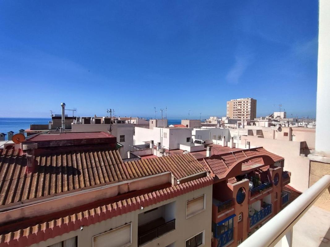 Ático en Calle Gumersindo, Las Piscinas Naturales, Torrevieja — foto 6