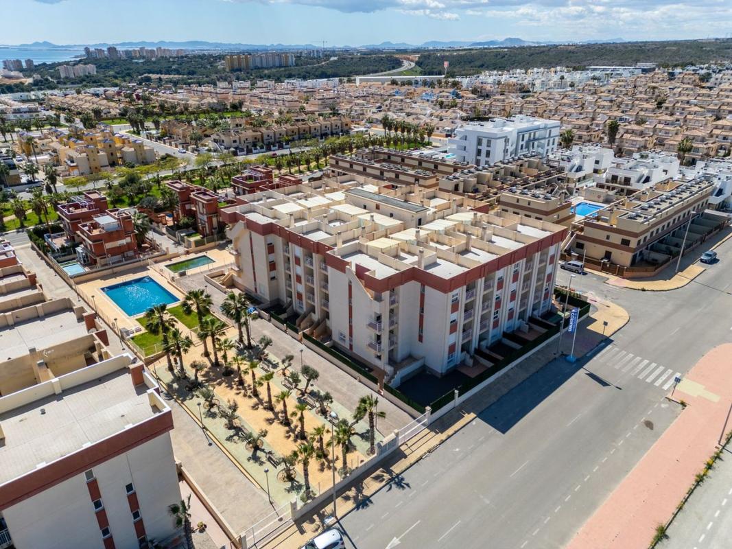 Piso en Calle Báltico, Lomas de Cabo Roig, Orihuela — foto 3
