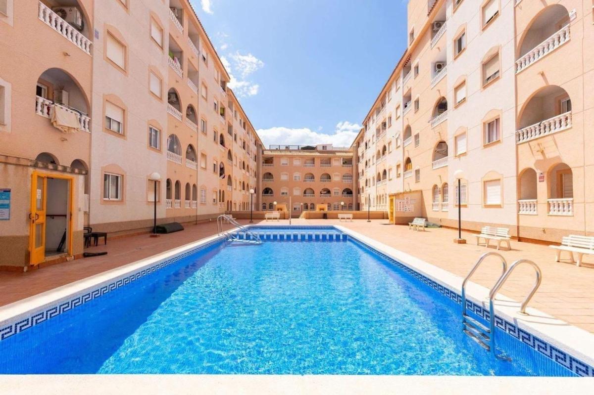 Piso en Calle San Pascual, Antonio Machado, Torrevieja