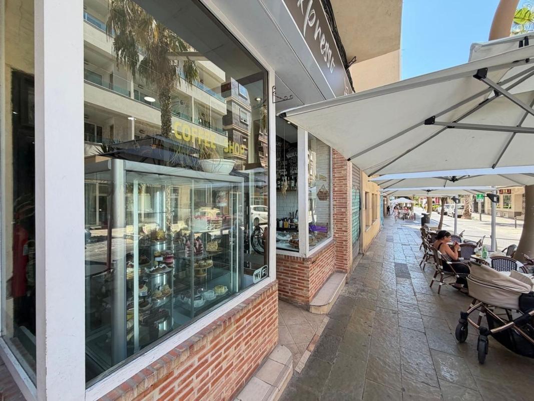 Cafetería en Calle Caballero de Rodas, Centro – Muelle Pesquero, Torrevieja — foto 4