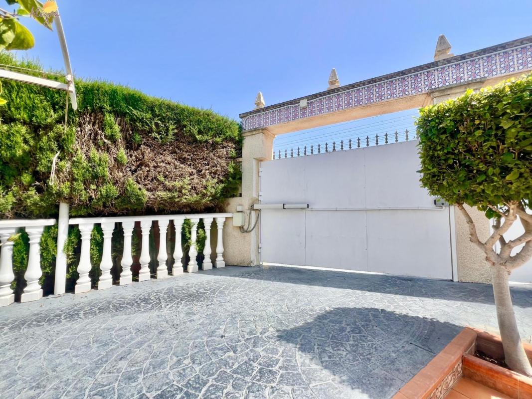Villa - Torrevieja — 2