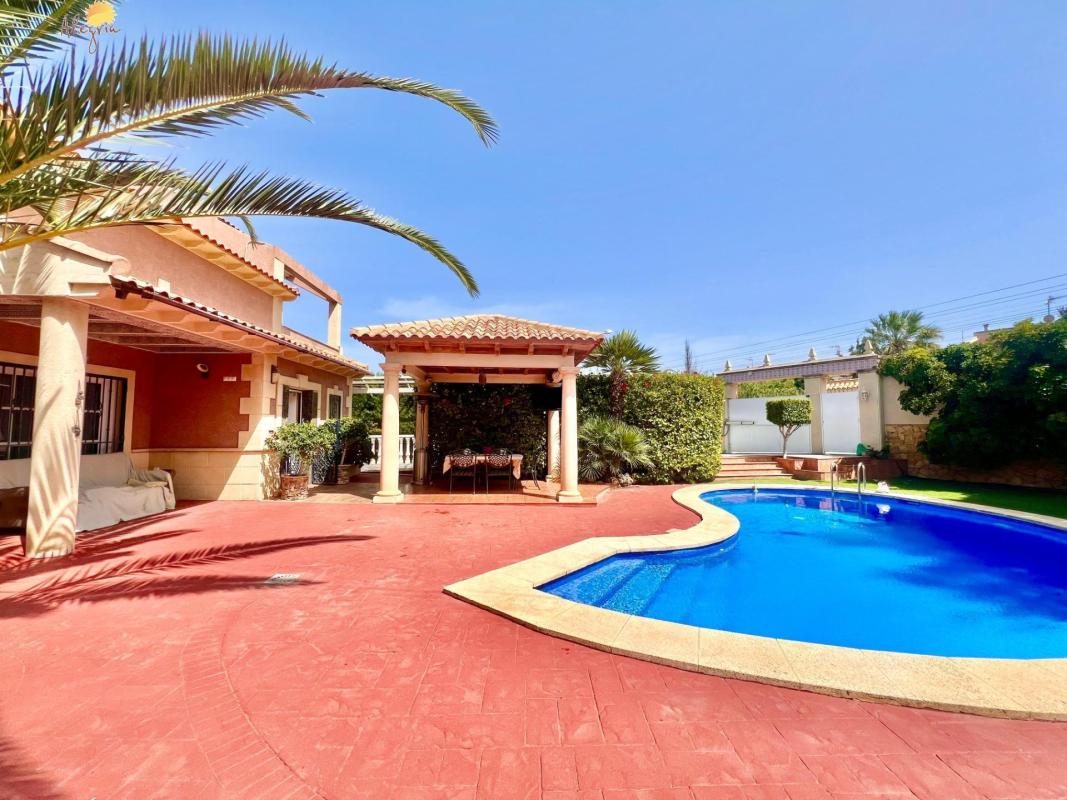 Villa - Torrevieja — 9