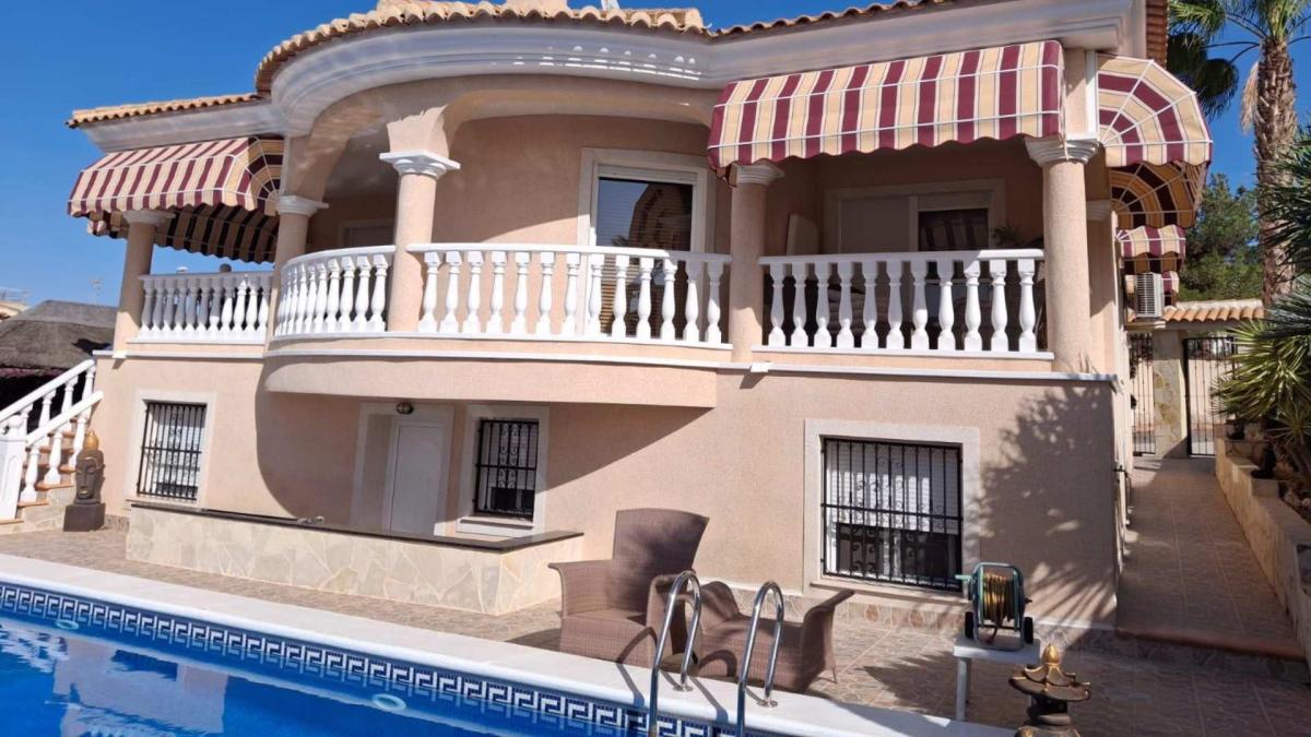 Villa - Rojales — 2