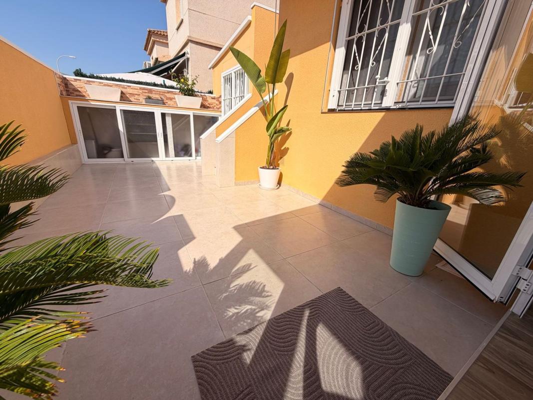 Chalet adosado en Calle Peña De Francia s/n, Los Balcones – Los Altos del Edén, Torrevieja — foto 3