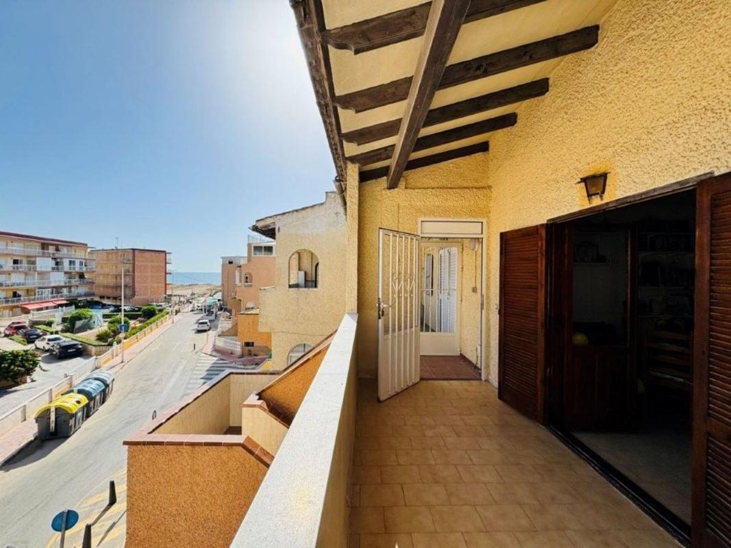 Dúplex en Gaspar Perrelló, Torrevieja — foto 1
