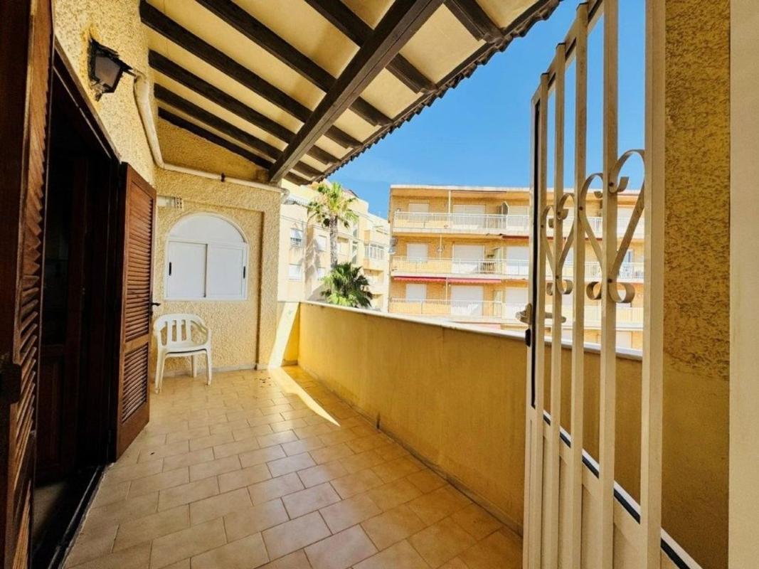 Dúplex en Gaspar Perrelló, Torrevieja — foto 2