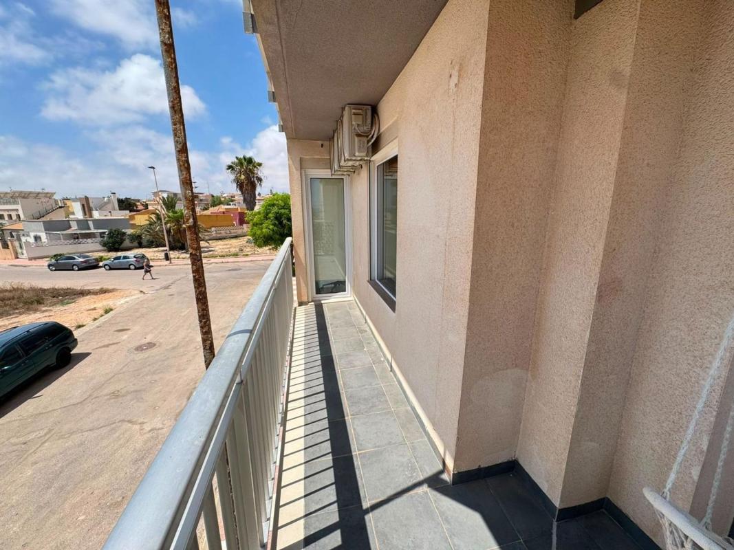 Piso en Avenida Alfredo Nobel, Zona los Frutales, Torrevieja — foto 11