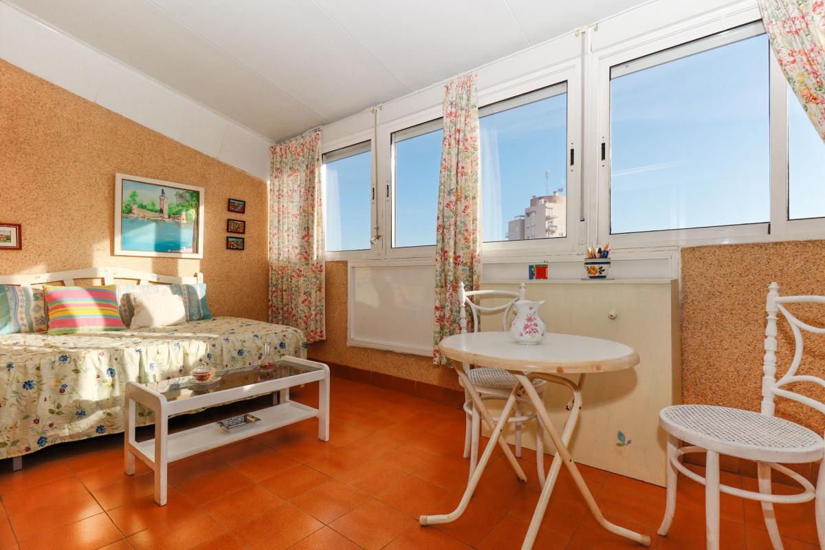 Apartamento en Torrevieja, Centro, venta — foto 1