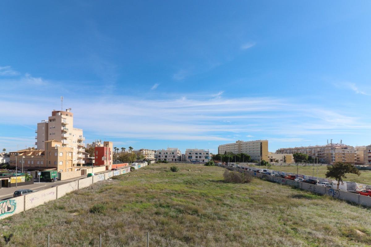 Apartamento en Torrevieja, Centro, venta — foto 14