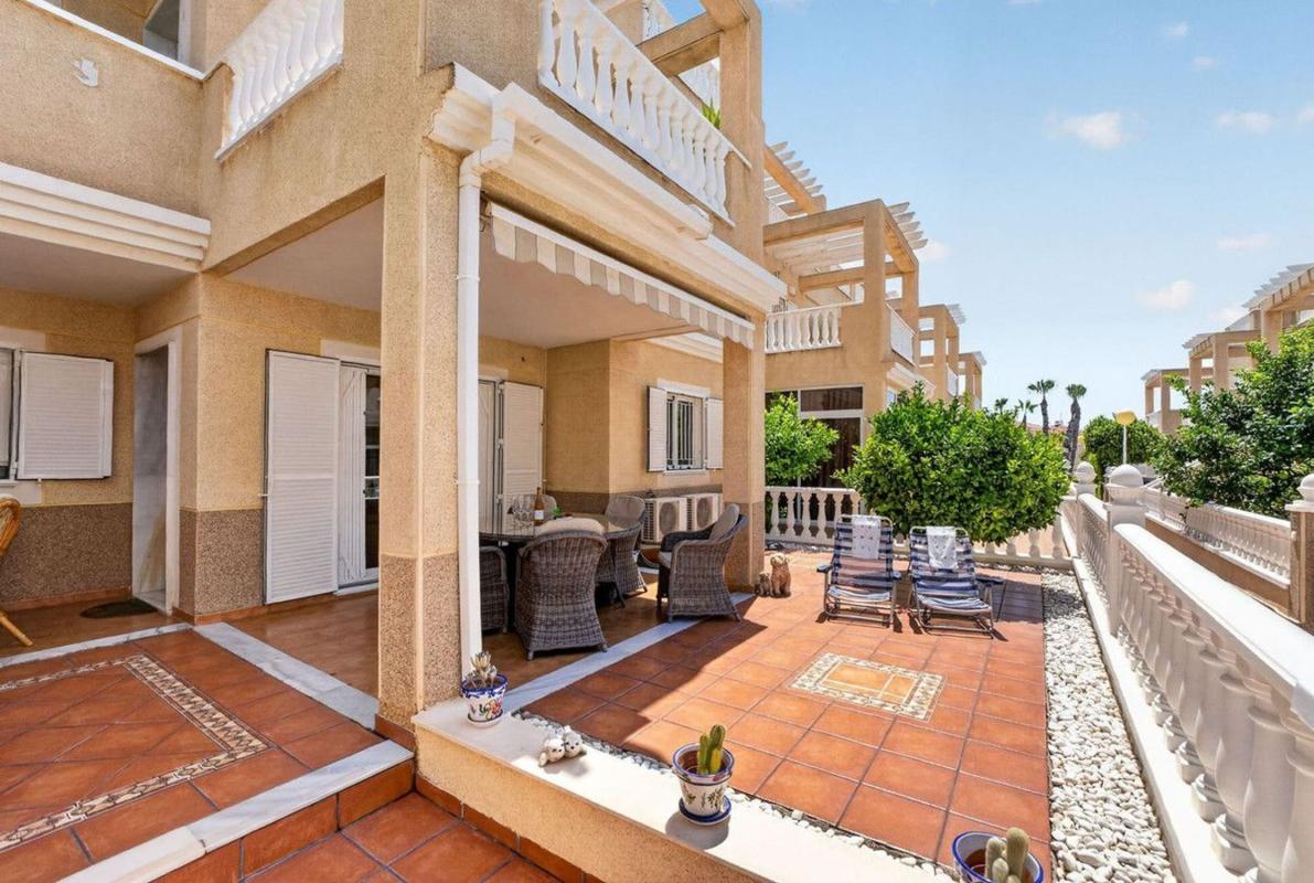 Apartamento con 2 dormitorios