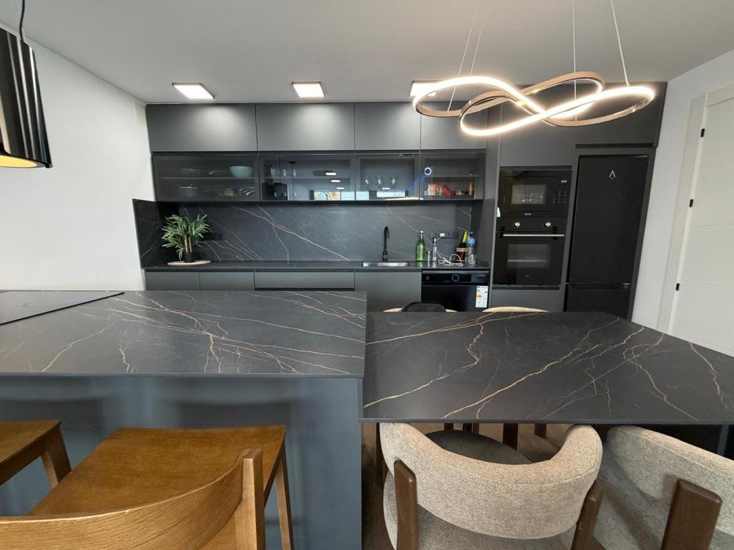 CHALET PAREADO TOTALMENTE REFORMADO CON 3 HAB 3 BAÑOS PISCINA PROPIA Y SOTANO EN CALAS BLANCAS — foto 16