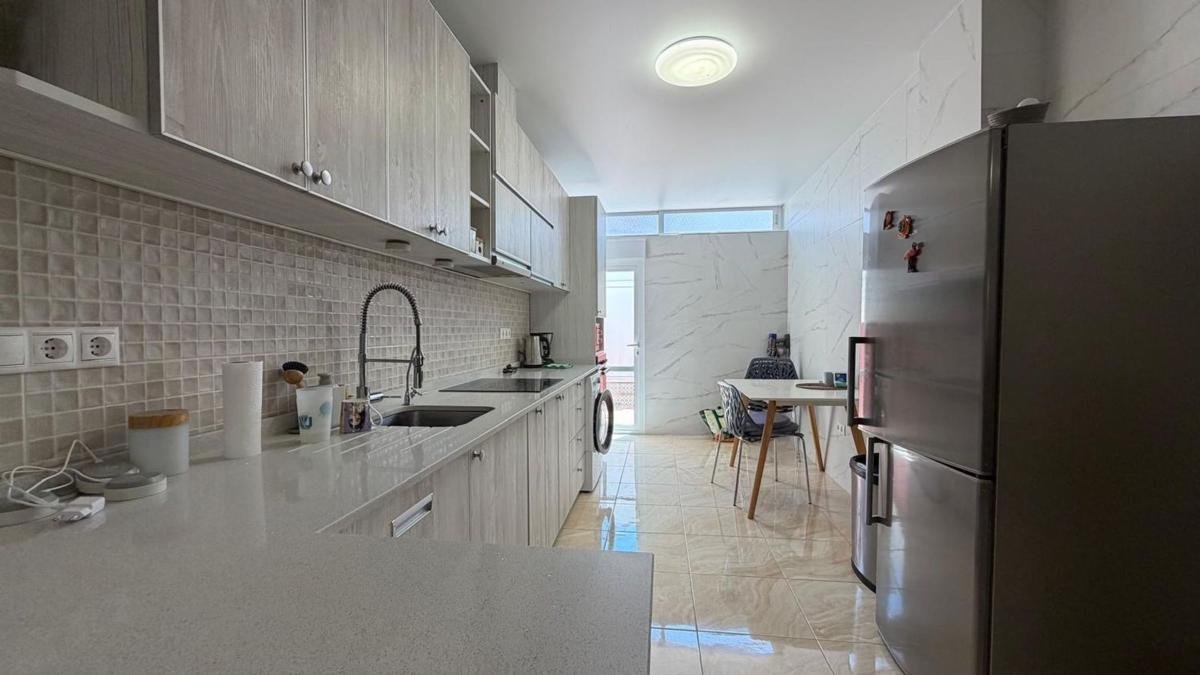 Chalet adosado en Calle Lago de Sanabria, Zona Lago – Los Almendros, Orihuela — foto 28