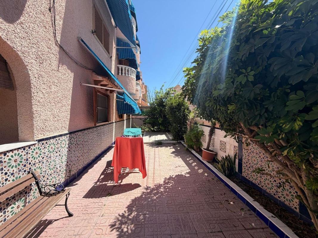 Casa o chalet independiente en Avenida Suiza, Los Europeos, Torrevieja — foto 6
