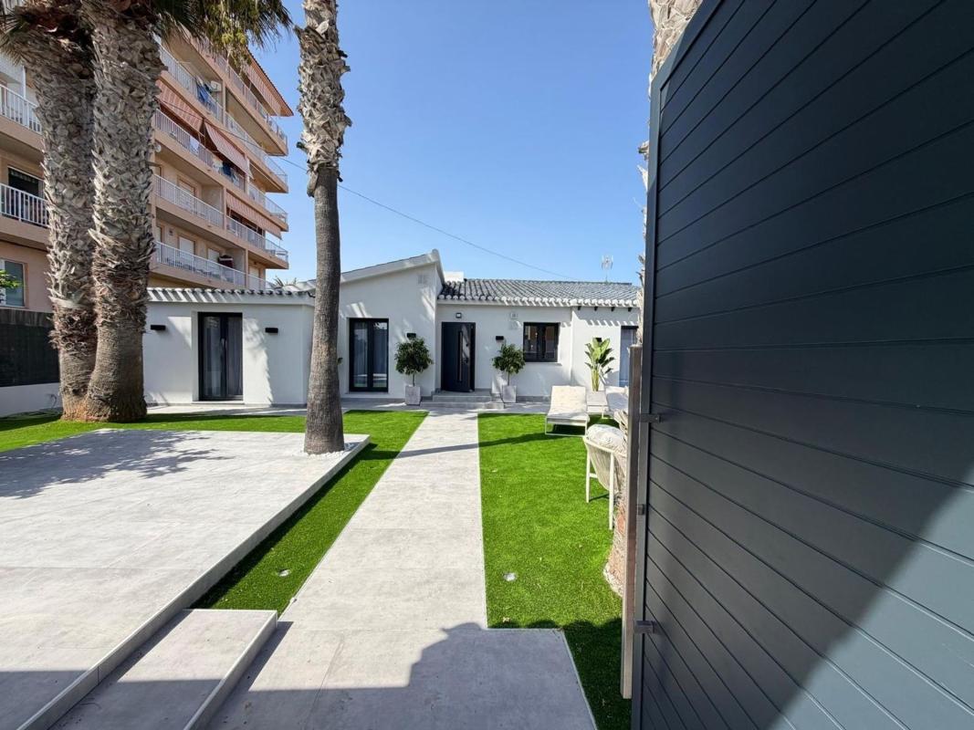 Casa o chalet independiente en Calle Pleamar, Punta Prima, Torrevieja — foto 3