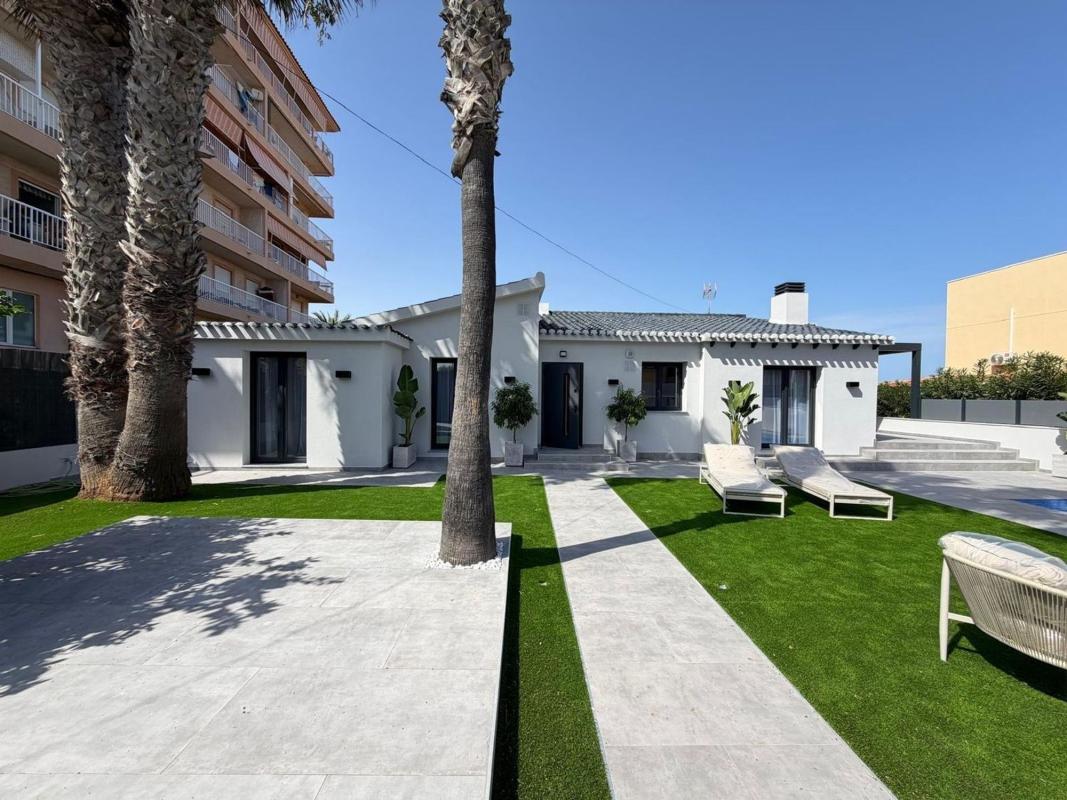 Casa o chalet independiente en Calle Pleamar, Punta Prima, Torrevieja — foto 4