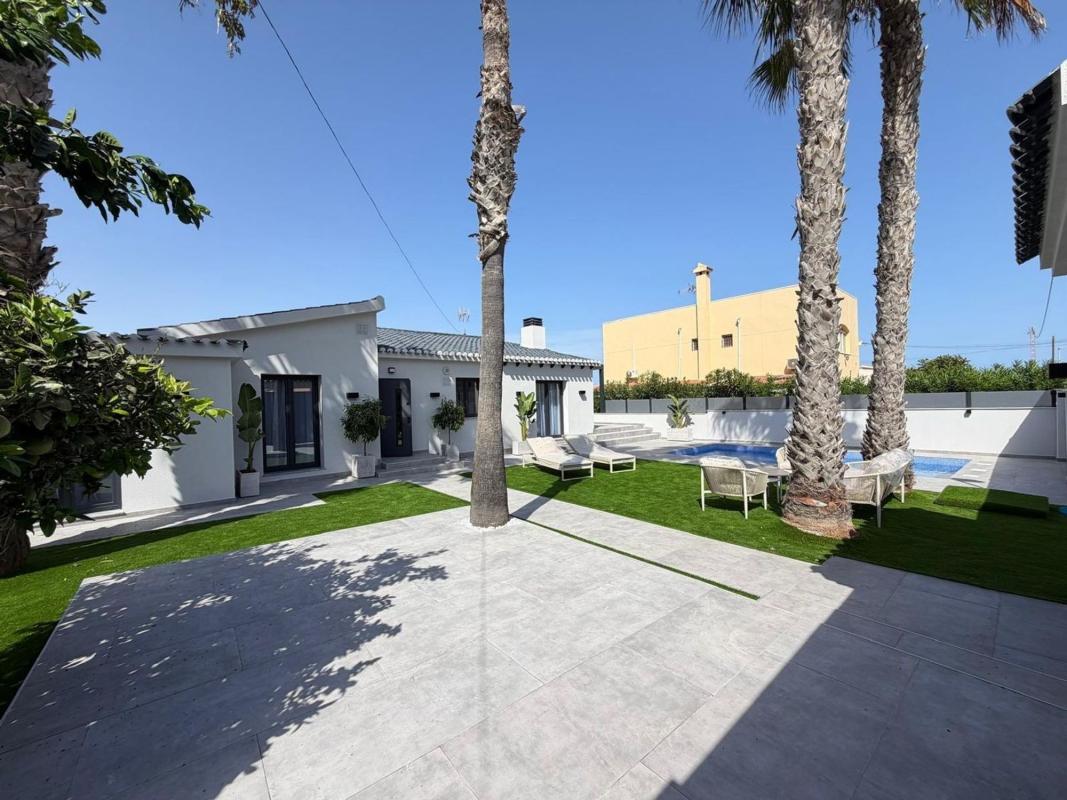Casa o chalet independiente en Calle Pleamar, Punta Prima, Torrevieja — foto 5