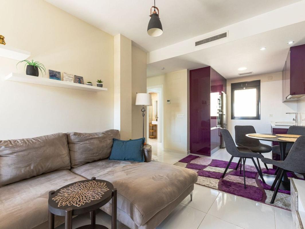 Piso en Zona Lago – Los Almendros, Orihuela — foto 2