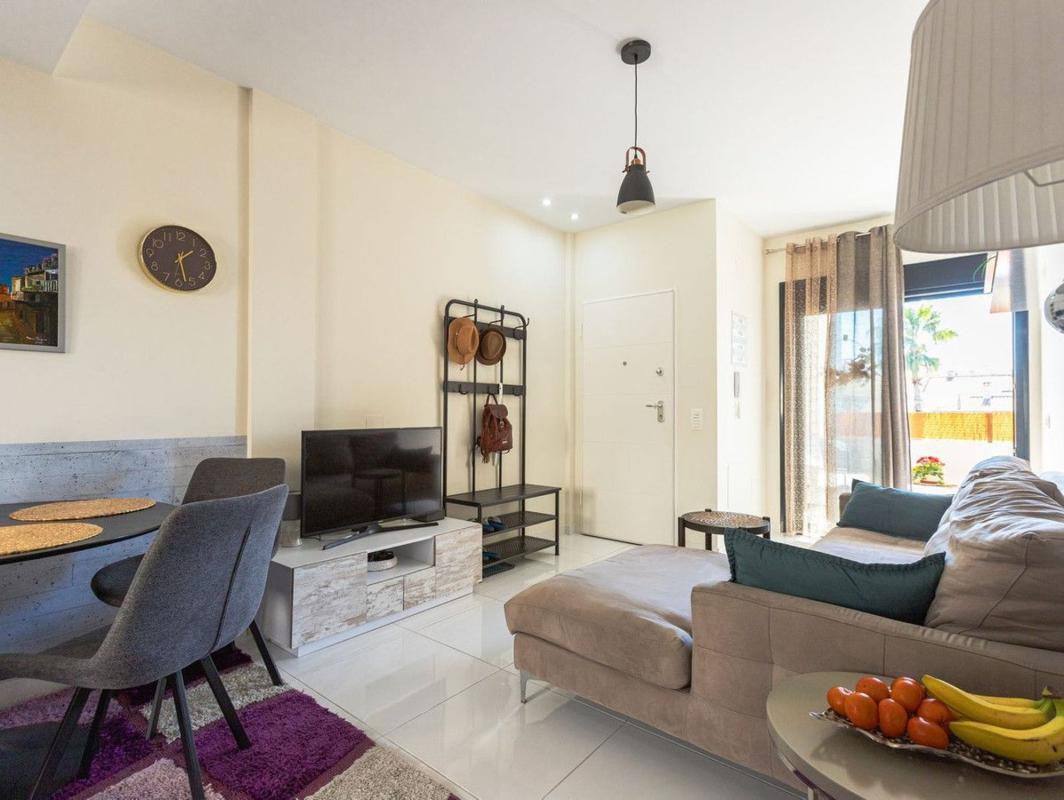 Piso en Zona Lago – Los Almendros, Orihuela — foto 5
