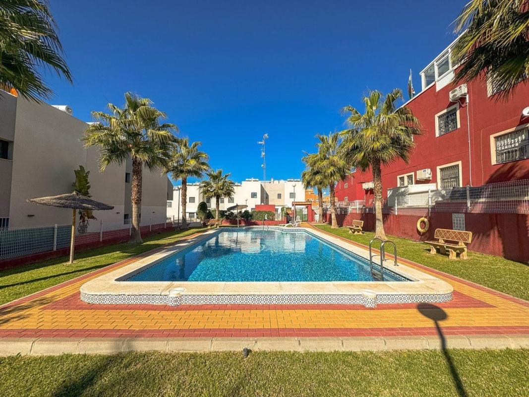 Piso en Zona Lago – Los Almendros, Orihuela — foto 27