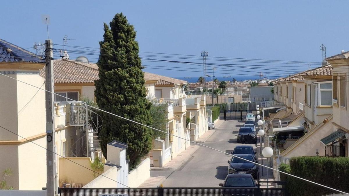 Chalet adosado en La Chismosa, Orihuela — foto 2
