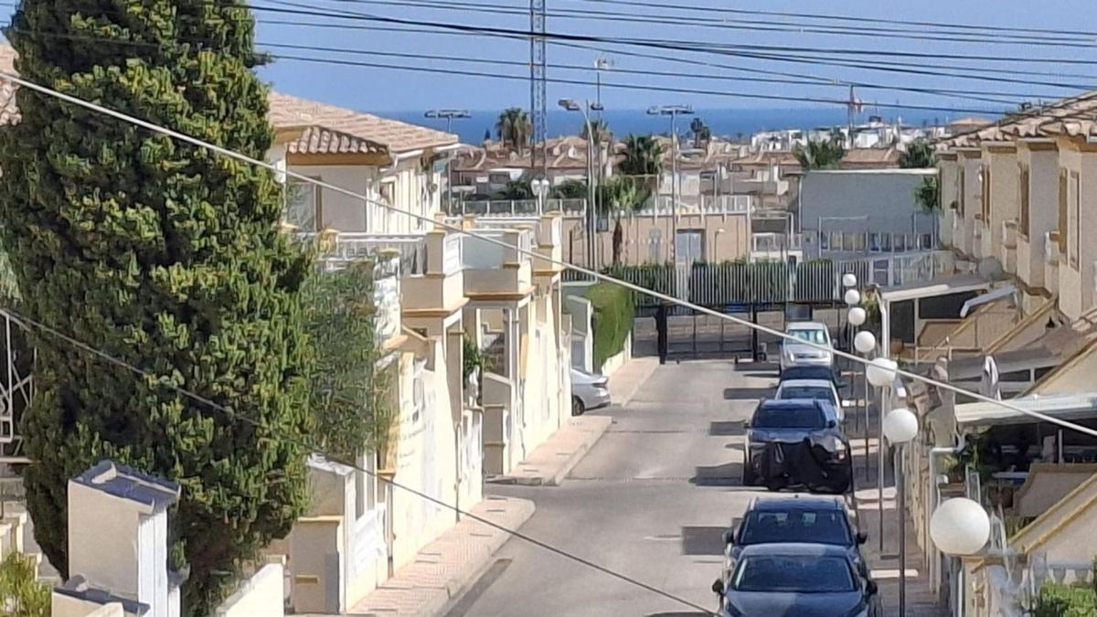 Chalet adosado en La Chismosa, Orihuela — foto 3