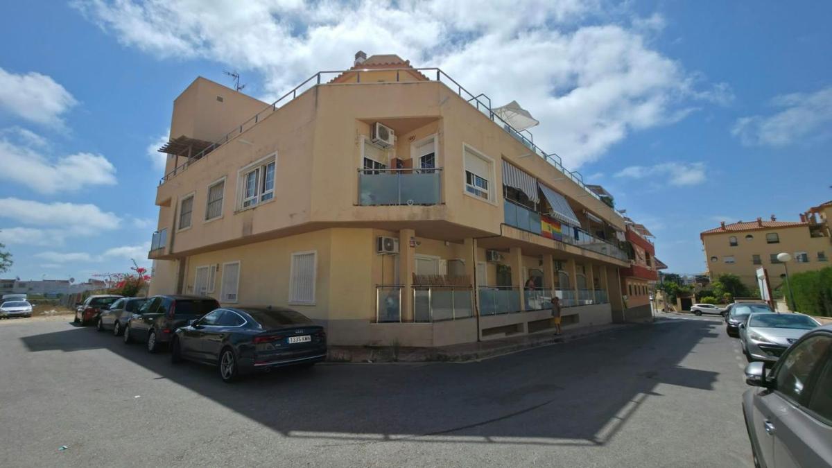 Piso en Calle Embarcacion Carmen Flores, Nueva Torrevieja, Torrevieja — foto 2