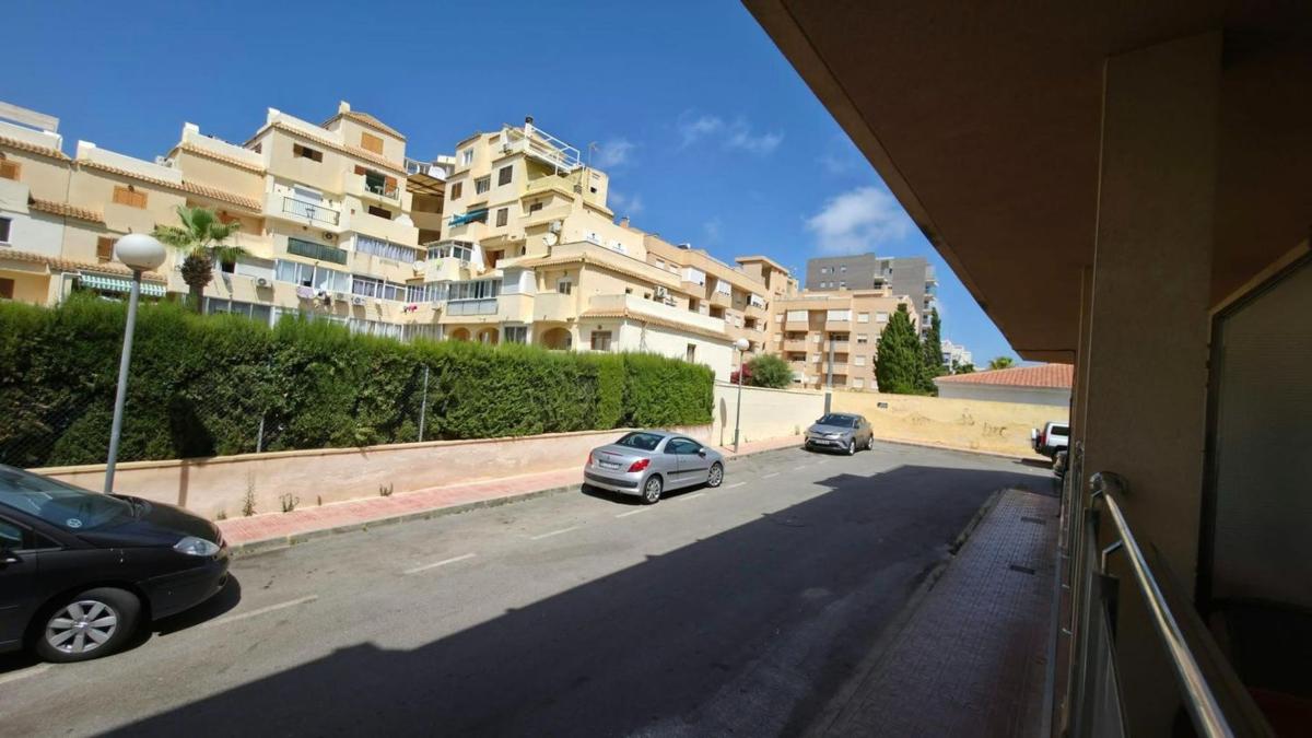 Piso en Calle Embarcacion Carmen Flores, Nueva Torrevieja, Torrevieja — foto 13